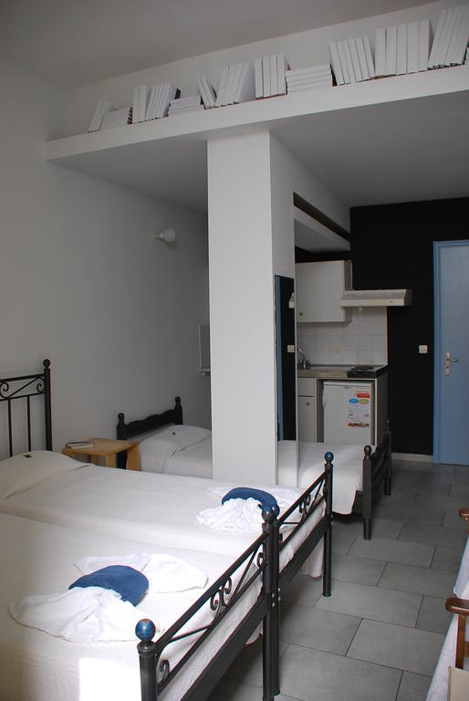 Oikeion Aparthotel Ermúpoli Szoba fotó